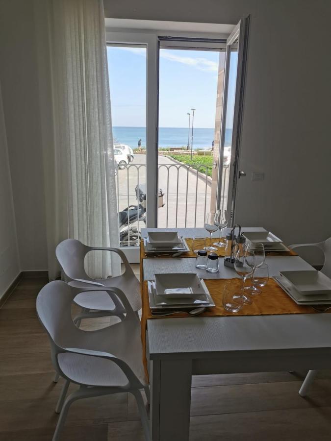Dimore Danese Apartment โมโนโปลี ภายนอก รูปภาพ